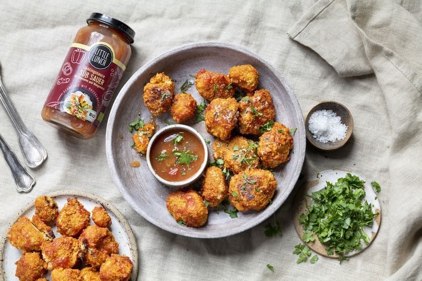 Rezept: Vegane Blumenkohlwings mit Süß-Sauer-Dip – Little Lunch