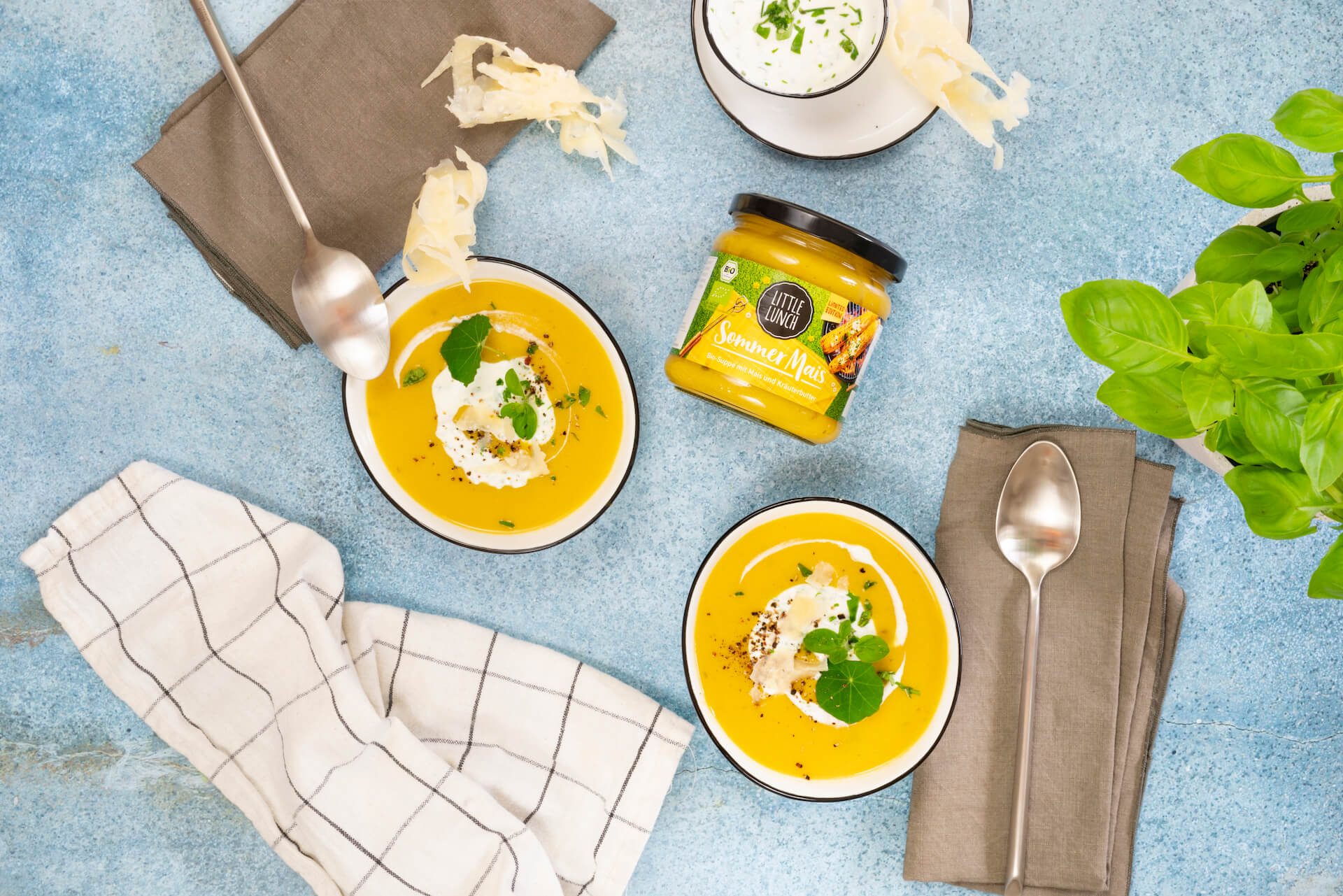 Rezept: Mais Gazpacho mit Kräuterjoghurt – Little Lunch Rezept: Mais Gazpacho mit Kräuterjoghurt – Little Lunch