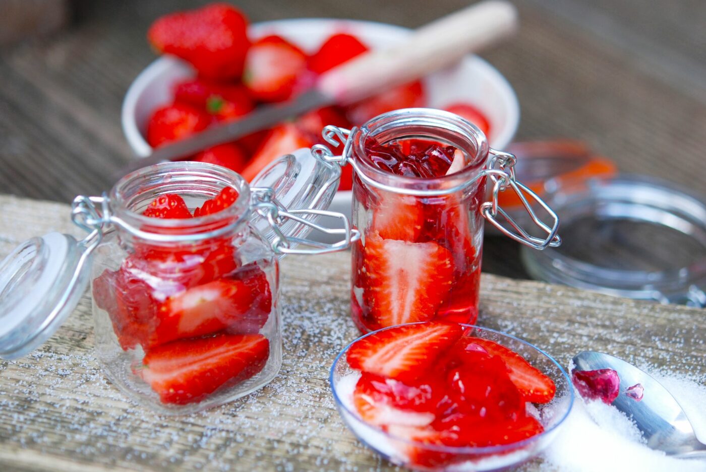 Erdbeeren einkochen – DIY Anleitung AdobeStock 31789953